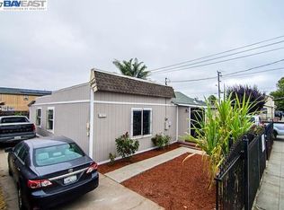 8728 D St, Oakland, CA 94621
