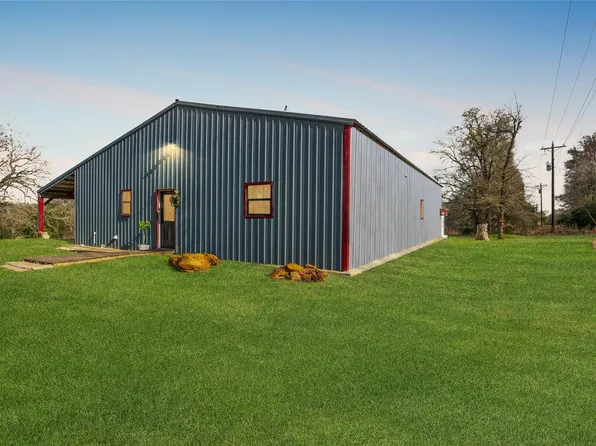 969 Private Road 7054, Gause, TX 77857