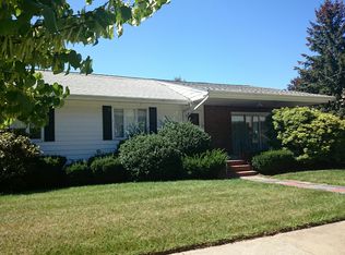 23 Pleasant Valley Cir, West Roxbury, MA 02132