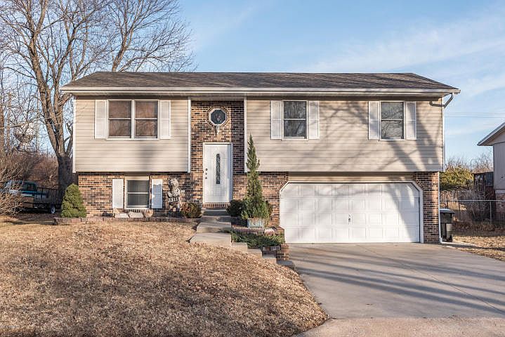 1st image of 1311 Grandview Dr