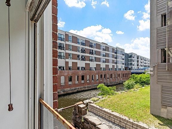 4th image of 200 Market St Unit 3114