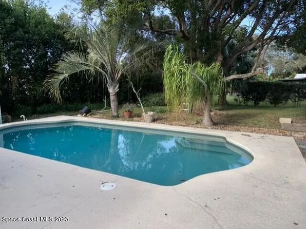 129 Bluff Ter, Melbourne, FL 32901