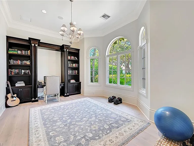 2052 Isla Vista Ln — Photo 26
