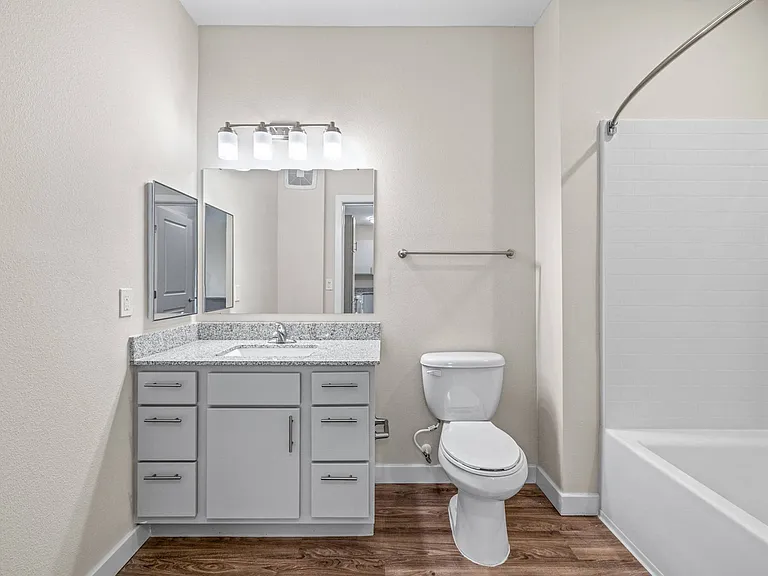 Osprey Park 62+ Apartments & Cottages — Photo 36