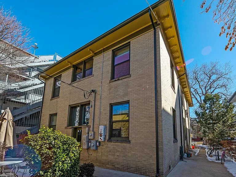 1439 Detroit Street — Photo 16