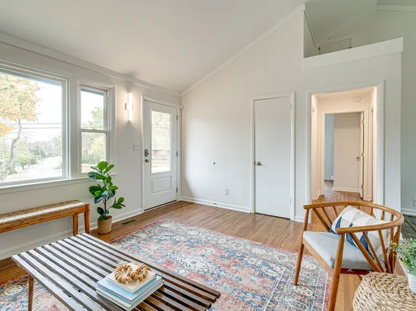 3304A Curtis St, Nashville, TN 37218