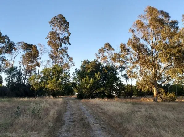 10076 Florin Rd, Sacramento, CA 95829