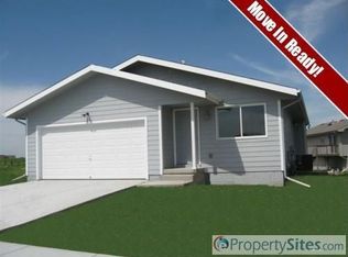 1220 Petunia Rd, Lincoln, NE 68521