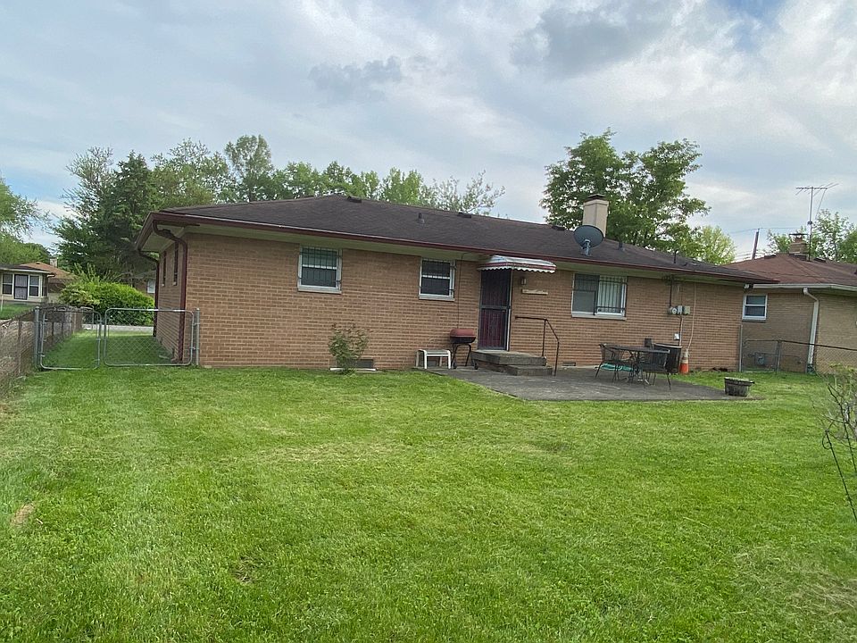 2nd image of 5426 E 39th St