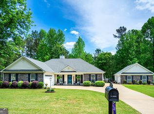 100 Wexford Dr, Lagrange, GA 30241