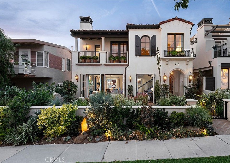 1st image of 213 Jasmine Ave