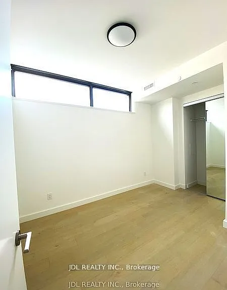 81 Wellesley St E #1007 — Photo 6