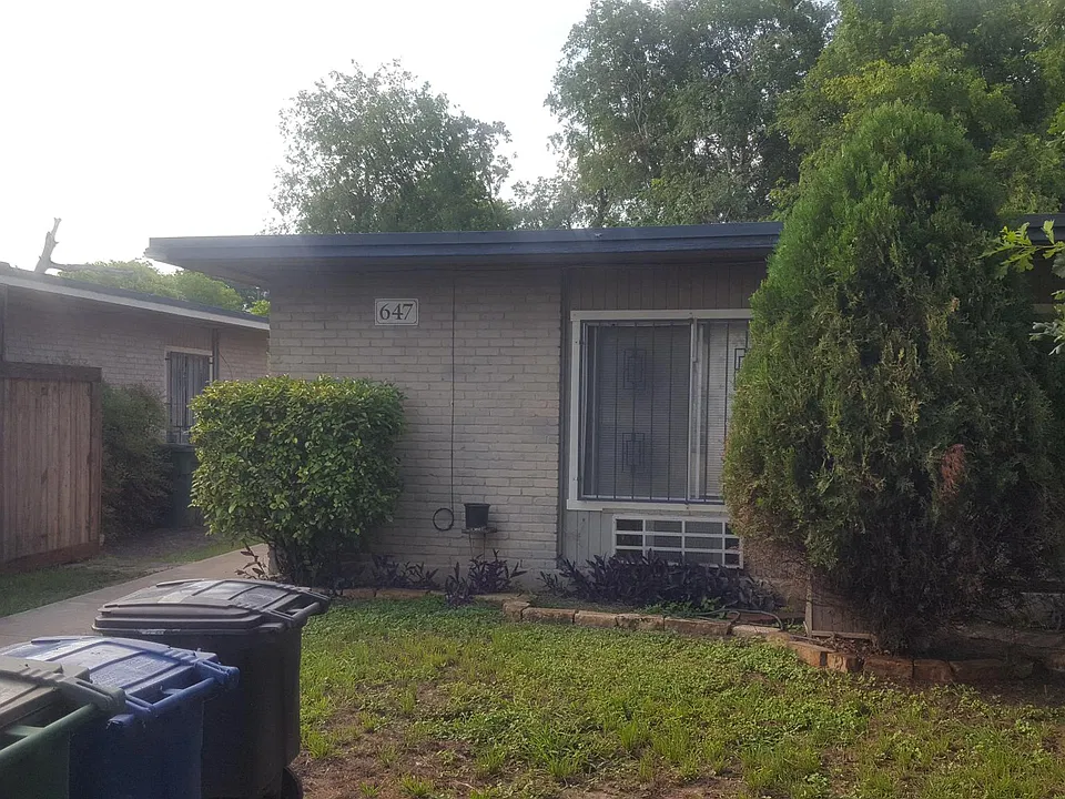 647 Morningview Dr