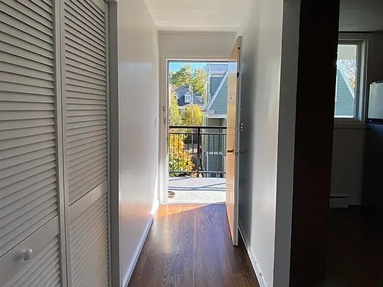345 Harvard St #3F — Photo 5