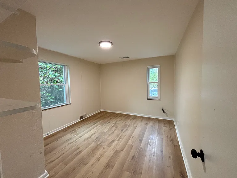 4825 Butler St #1 — Photo 5