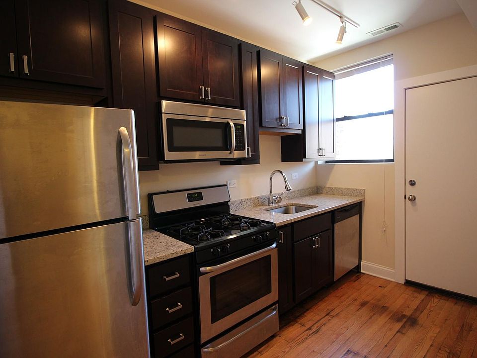 1st image of 1150 W Balmoral Ave #1108-3