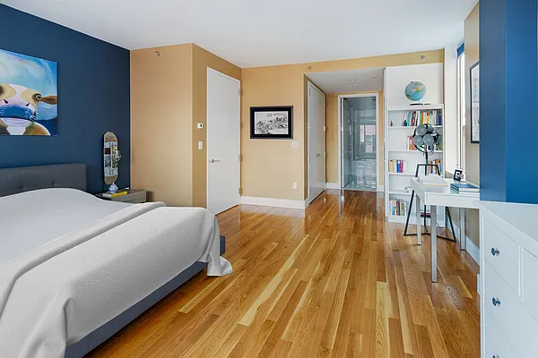 Rented by Compass | media 19