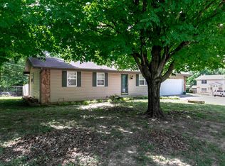 3741 S Parkmont Ave, Springfield, MO 65807