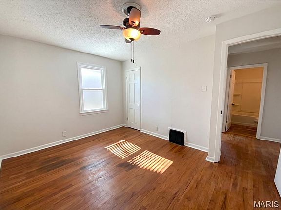 4th image of 6736 Wise Ave