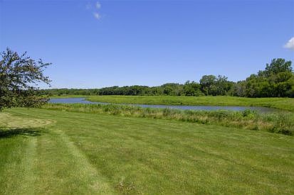 4th image of 229 Somerset Dr