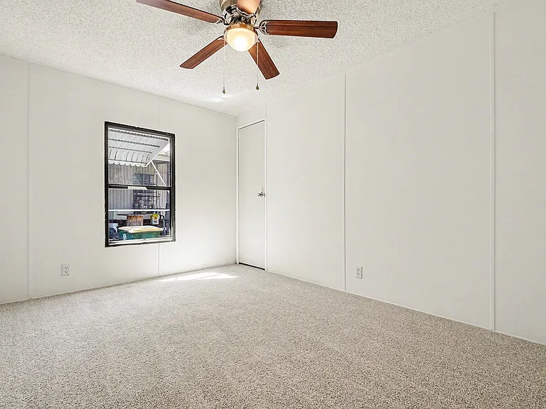 7624 Timberwood Dr — Photo 21