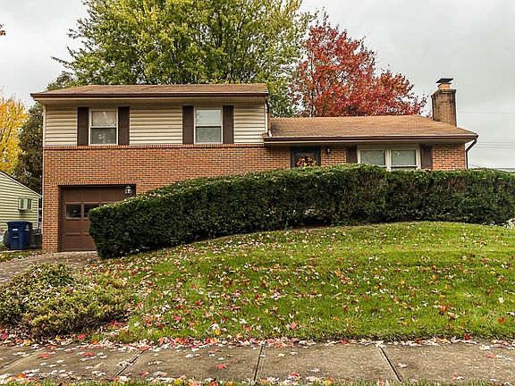 2nd image of 1453 Benson Dr