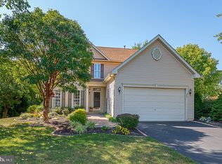 902 Colonial Ct, Coatesville, PA 19320