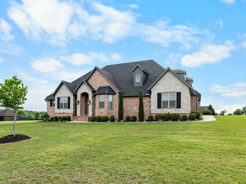 1st image of 4509 Champagne Dr