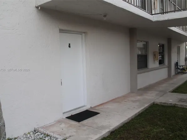 6851 SW 129th Ave APT 4, Miami, FL 33183