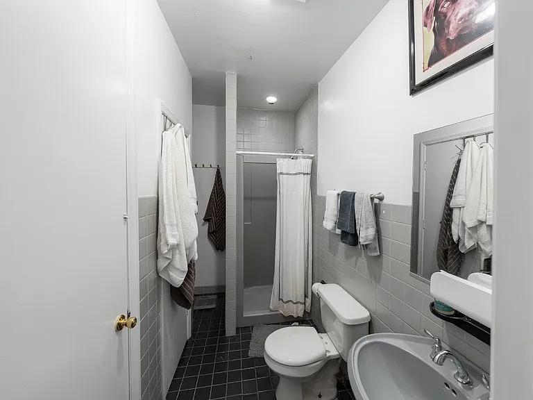 1124 W Eddy St #2 — Photo 14