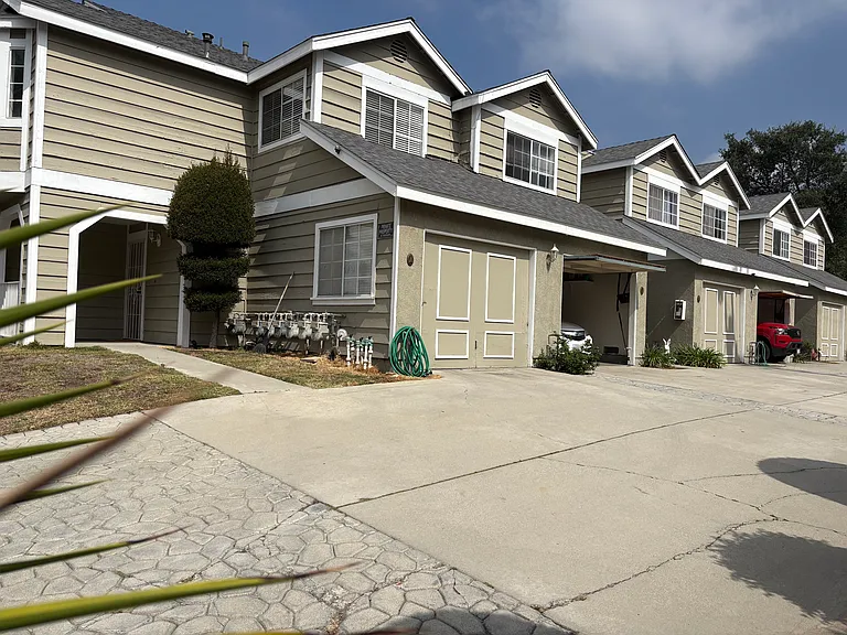 615 E Colorado Blvd #D — Photo 26