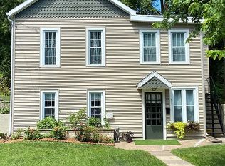 53 Diagonal St, Dubuque, IA 52001