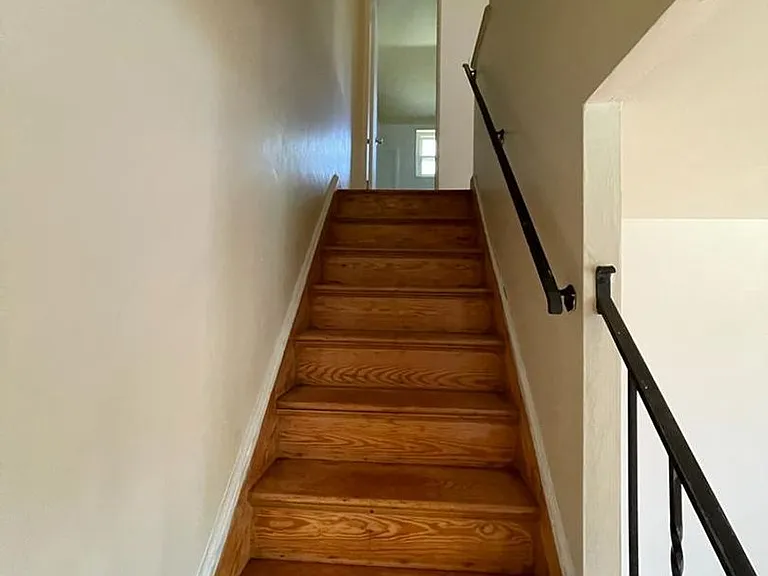 Elias Drive Townhomes — Photo 8
