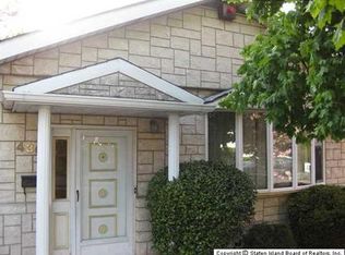 430 Slosson Ave, Staten Island, NY 10314
