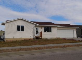 148 Lambeau Ct, Rapid City, SD 57701