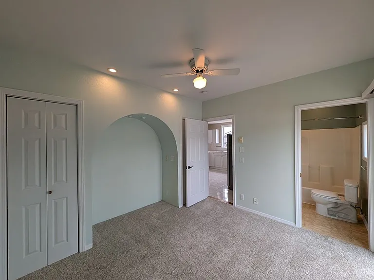 1022 Oakes Ave #A — Photo 13