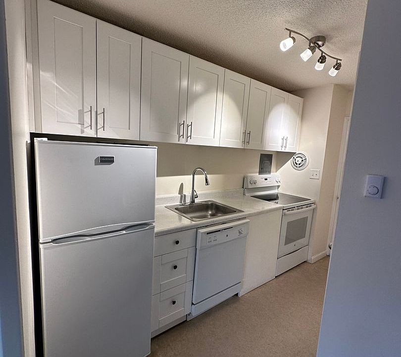 Jem Wey 915 Queen Anne Ave N Seattle WA Zillow