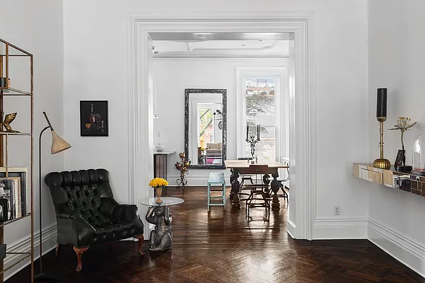 Sold by Compass | media 5