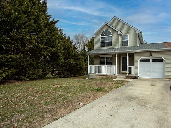 2nd image of 247 Academy Ln