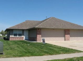 4347 W La Siesta St, Springfield, MO 65802