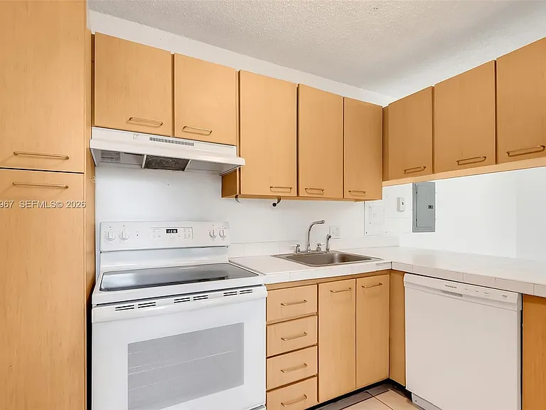 13787 SW 66th St #254-D — Photo 4