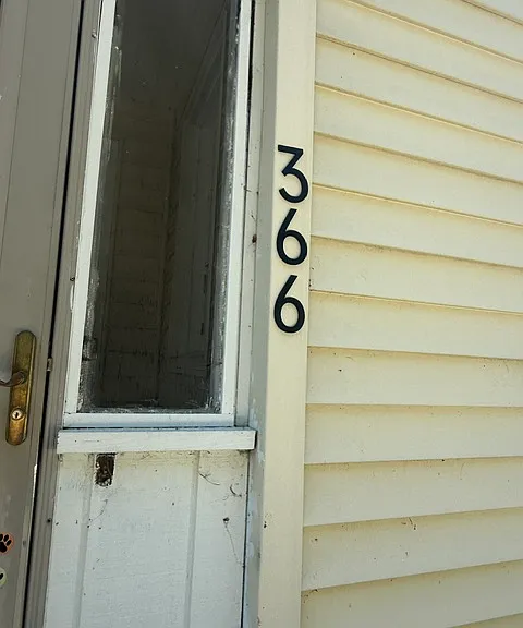 366 W South St — Photo 9