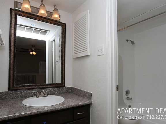 5th image of 7211 Bellerive Dr #3157