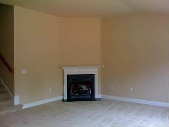 4th image of 1025 Jasmine Dr