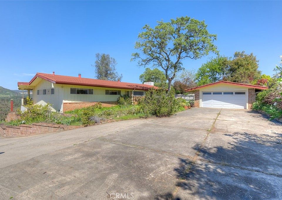 1st image of 395 Canyon Highlands Dr