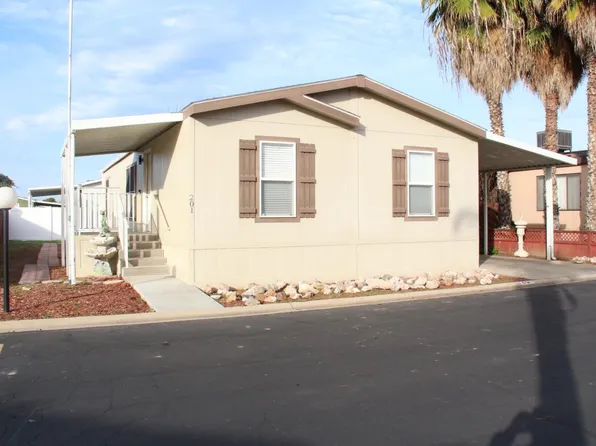 2575 S Willow Ave Space 201, Fresno, CA 93725