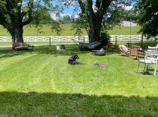 881 New Leicester Hwy, Asheville, NC 28806