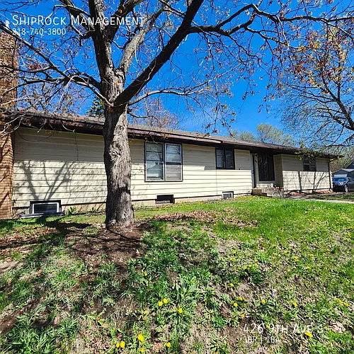 426 9th Ave S #1 Photo 1