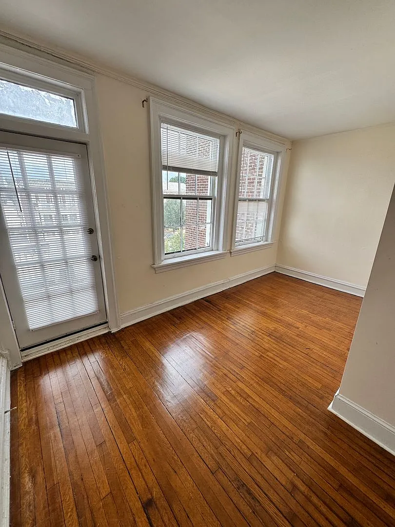 808 N Arthur Ashe Blvd — Photo 1