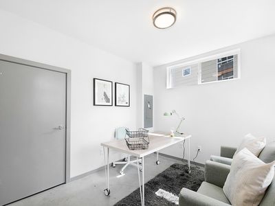 5936A 36th Ave S, Seattle, WA, 98118